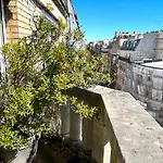 Le Penthouse Guy Moquet